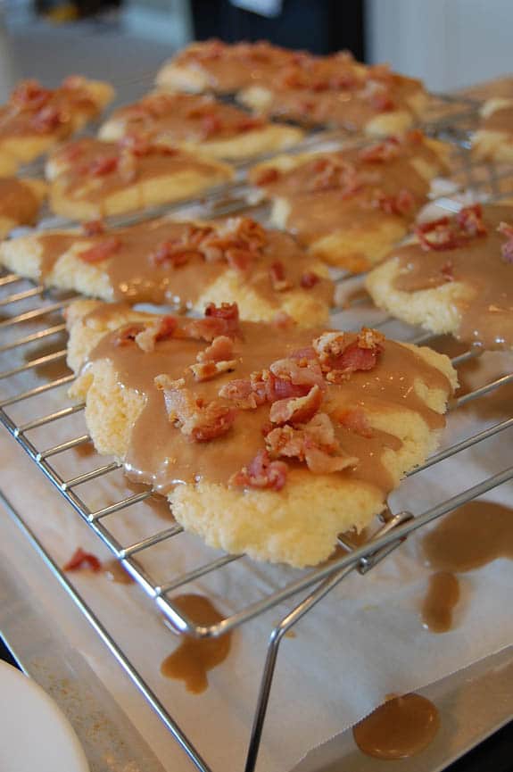PWsconestall Pioneer Womans Holiday Cookbook and Maple Bacon Scones